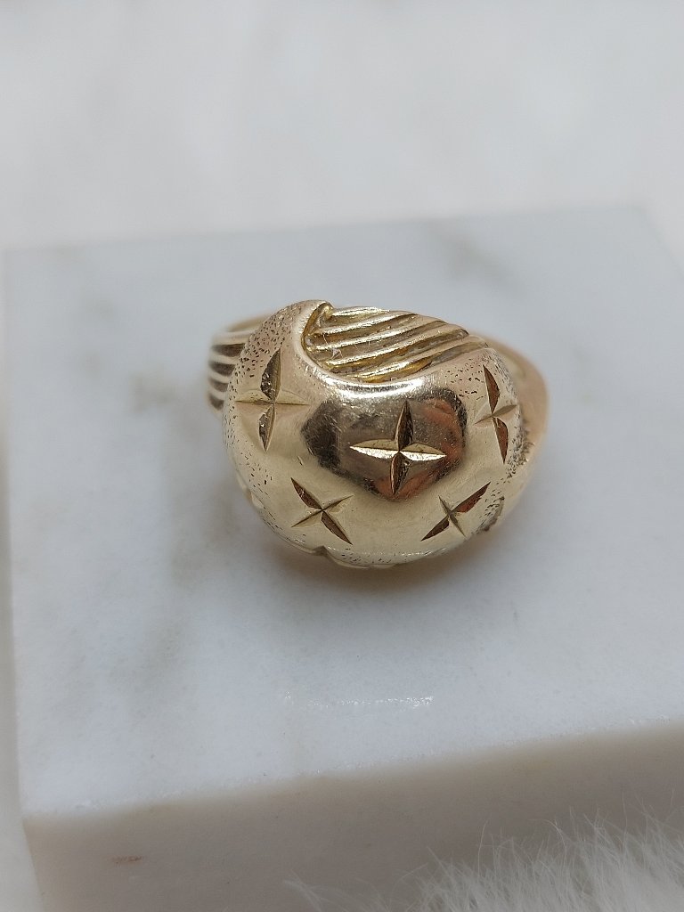 Vintage Siffari 10k Gold Star Motif Signet Ring Size 7.5